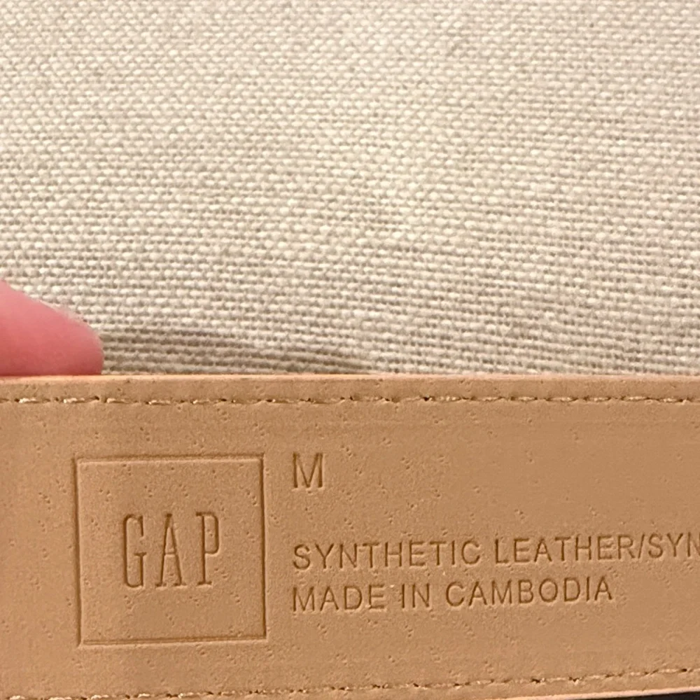 GAP Brown Skinny Vegan-Leather Belt /NWT/M